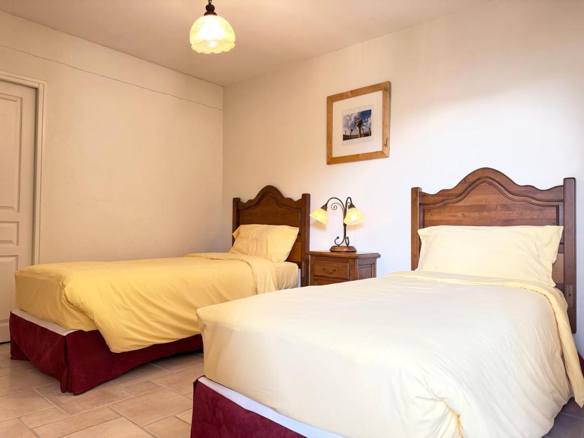เรอแล ดู ซีล็องซ์ เลอ เรอแล เดอ แซ็ง เพรย Hotel Saint-Preuil ภายนอก รูปภาพ