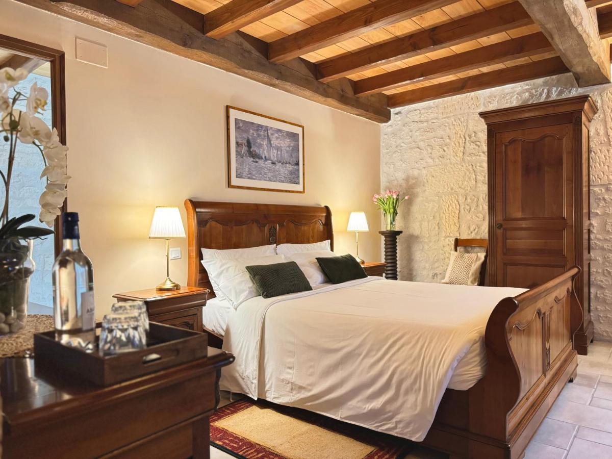 เรอแล ดู ซีล็องซ์ เลอ เรอแล เดอ แซ็ง เพรย Hotel Saint-Preuil ภายนอก รูปภาพ