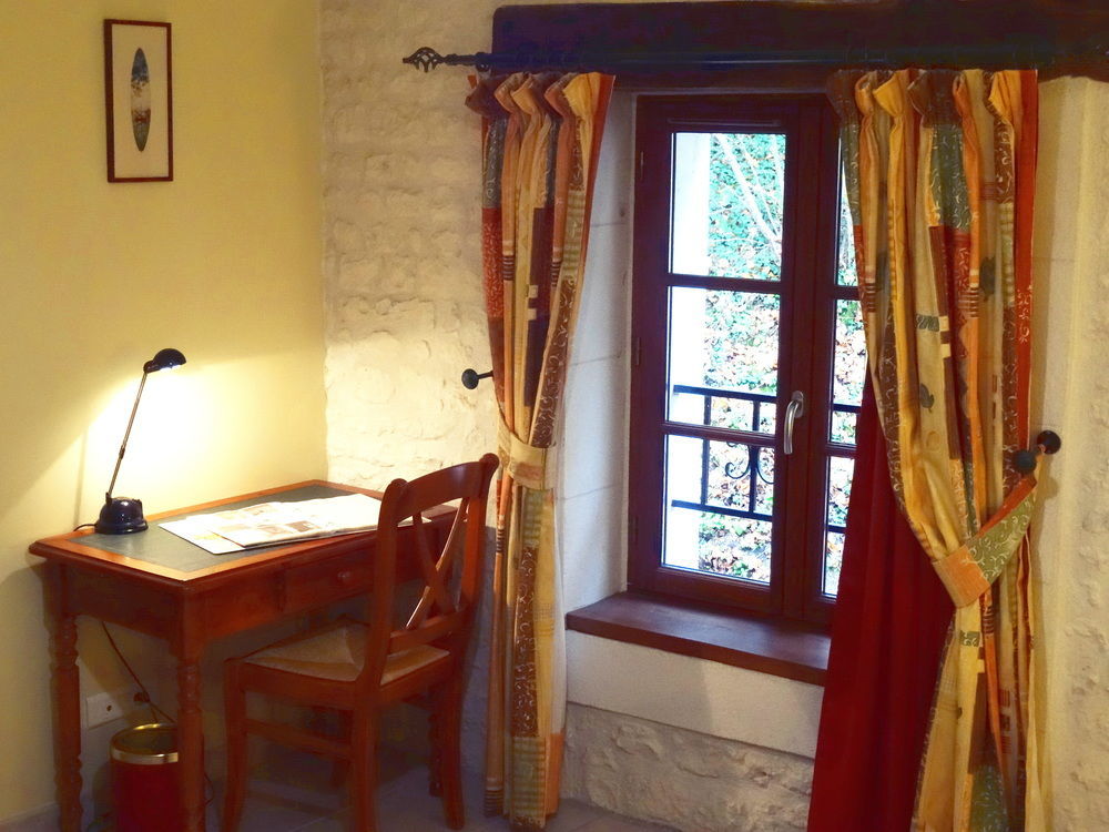 เรอแล ดู ซีล็องซ์ เลอ เรอแล เดอ แซ็ง เพรย Hotel Saint-Preuil ภายนอก รูปภาพ