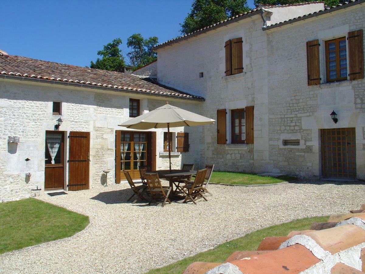เรอแล ดู ซีล็องซ์ เลอ เรอแล เดอ แซ็ง เพรย Hotel Saint-Preuil ภายนอก รูปภาพ